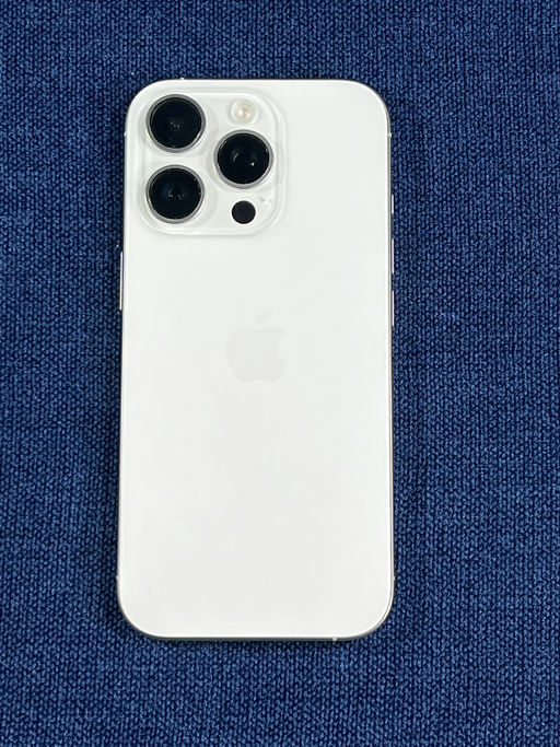 iPhone 16 Pro Titanio Blanco