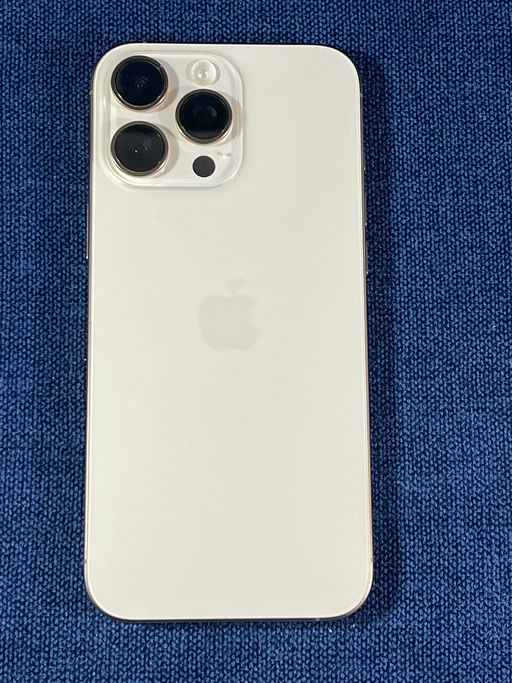 iPhone 16 Pro Max Titanio Desierto