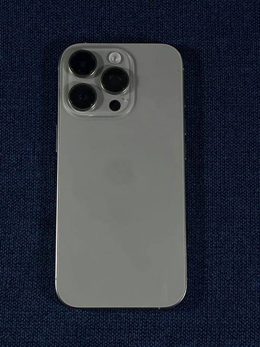 iPhone 16 Pro Titanio Natural