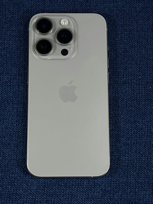 iPhone 15 Pro Titanio Natural