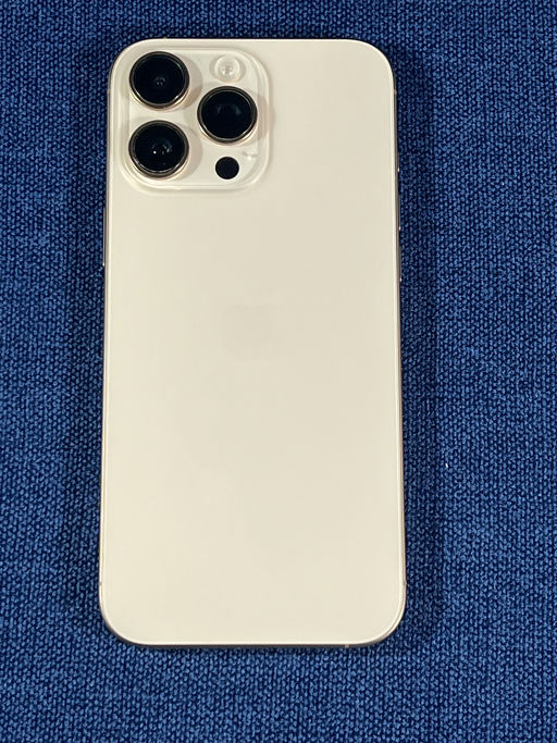 iPhone 16 Pro Max Titanio Desierto