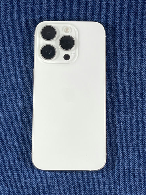 iPhone 15 Pro Titanio Blanco