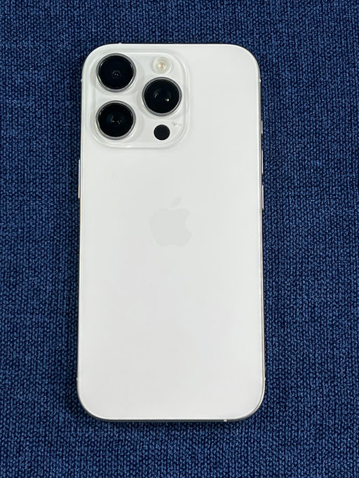 iPhone 16 Pro Titanio Blanco