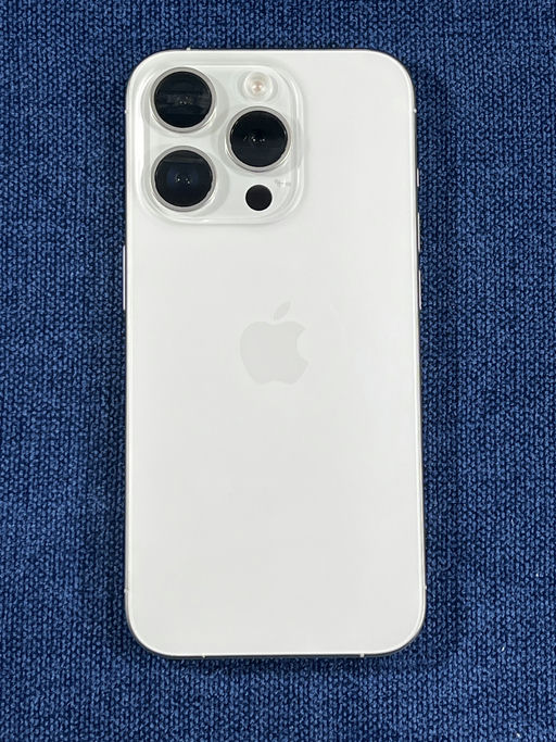 iPhone 15 Pro Titanio Blanco