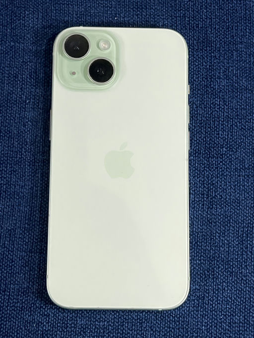 iPhone 15 Verde