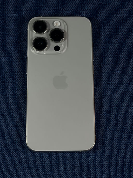 iPhone 15 Pro Titanio Natural
