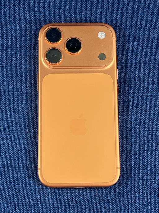 iPhone 17 Pro Naranja Cosmico