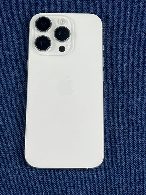 iPhone 16 Pro Titanio Blanco