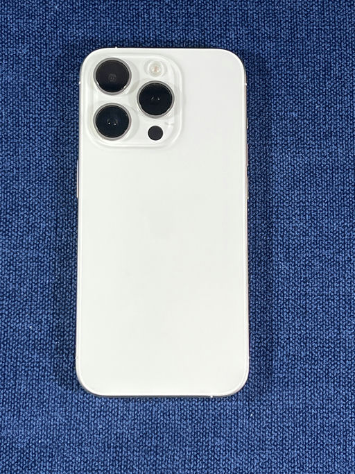 iPhone 15 Pro Titanio Blanco